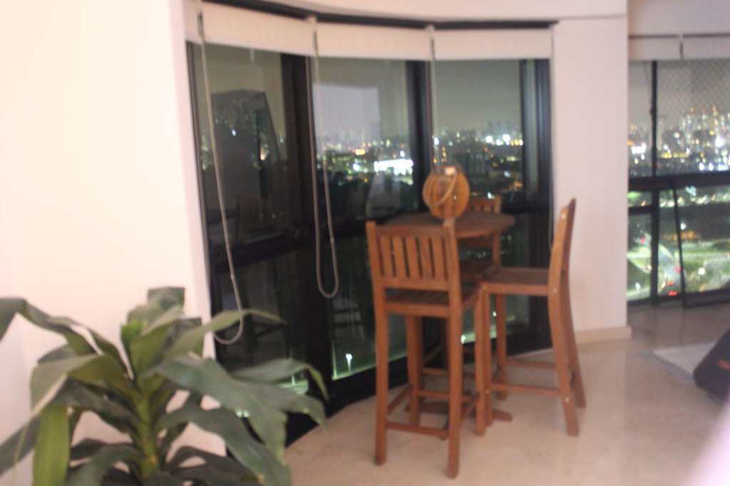 Apartamento em São Paulo, no bairro Jardim Morumbi