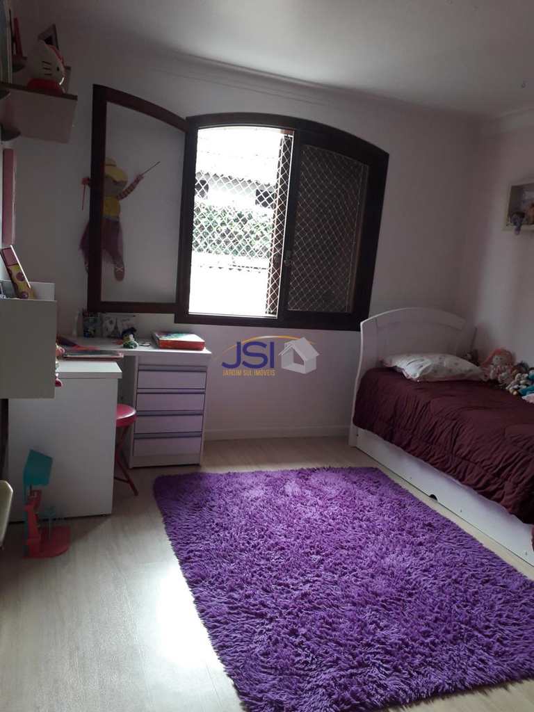 Casa em São Paulo, no bairro Jardim Leonor