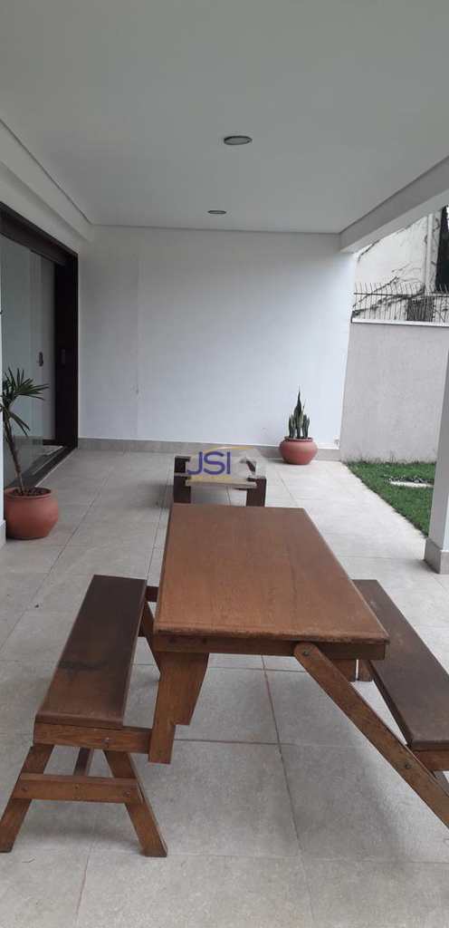 Casa em São Paulo, no bairro Jardim Leonor