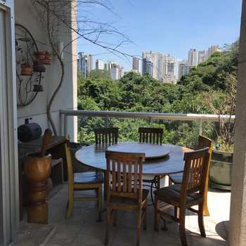 Apartamento em São Paulo, bairro Parque do Morumbi