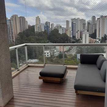 Apartamento em São Paulo, bairro Parque do Morumbi