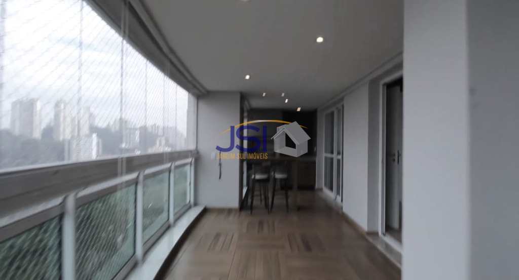 Apartamento em São Paulo, no bairro Morumbi