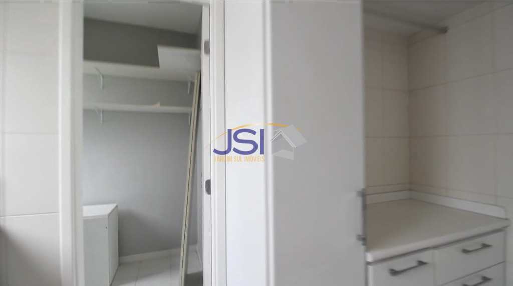 Apartamento em São Paulo, no bairro Morumbi