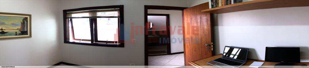 Casa de Condomínio em Jacareí, no bairro Jardim Coleginho