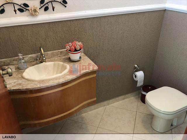 Casa de Condomínio em Jacareí, no bairro Jardim Coleginho