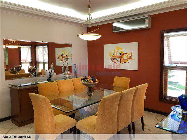 Casa de Condomínio em Jacareí, no bairro Jardim Coleginho