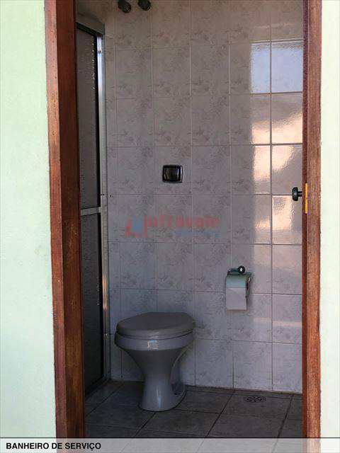 Casa de Condomínio em Jacareí, no bairro Jardim Coleginho