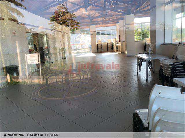 Casa de Condomínio em Jacareí, no bairro Jardim Coleginho