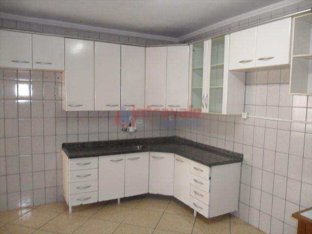 Casa em Jacareí, no bairro Jardim Santa Maria