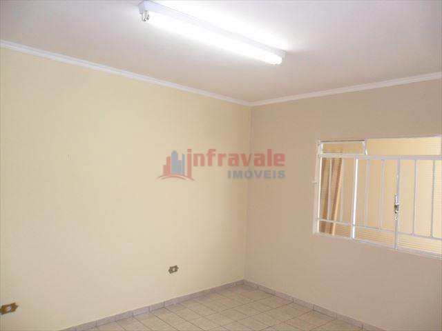 Casa em Jacareí, no bairro Jardim Santa Maria
