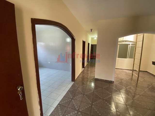 Casa em Jacareí, no bairro Jardim do Vale