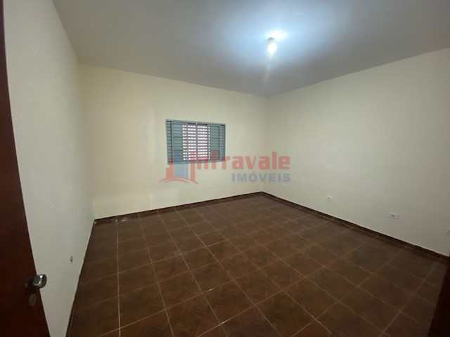 Casa em Jacareí, no bairro Jardim do Vale