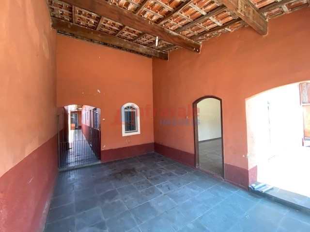 Casa em Jacareí, no bairro Jardim do Vale