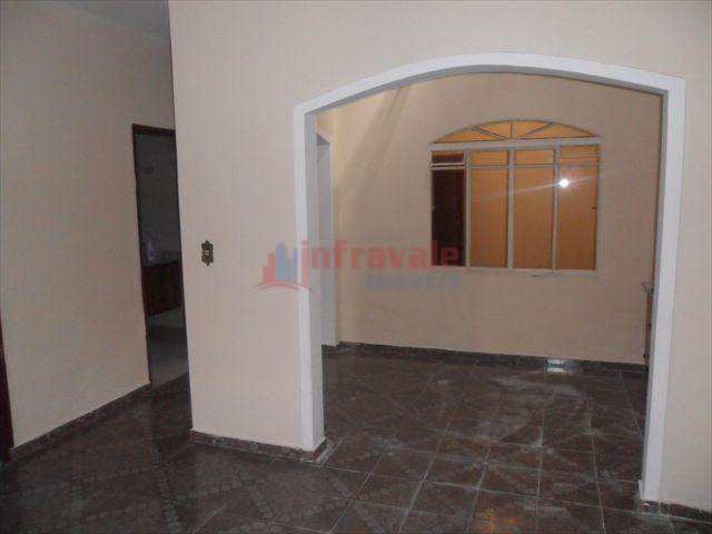 Casa em Jacareí, no bairro Jardim do Vale