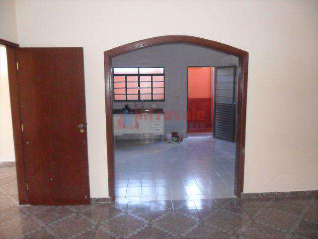 Casa em Jacareí, no bairro Jardim do Vale
