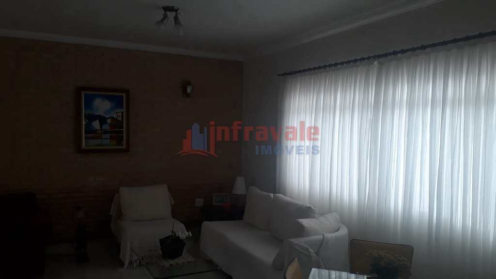 Casa em Jacareí, no bairro Cidade Jardim