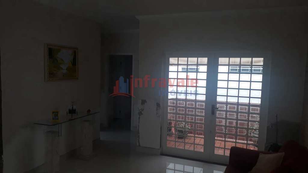 Casa em Jacareí, no bairro Cidade Jardim