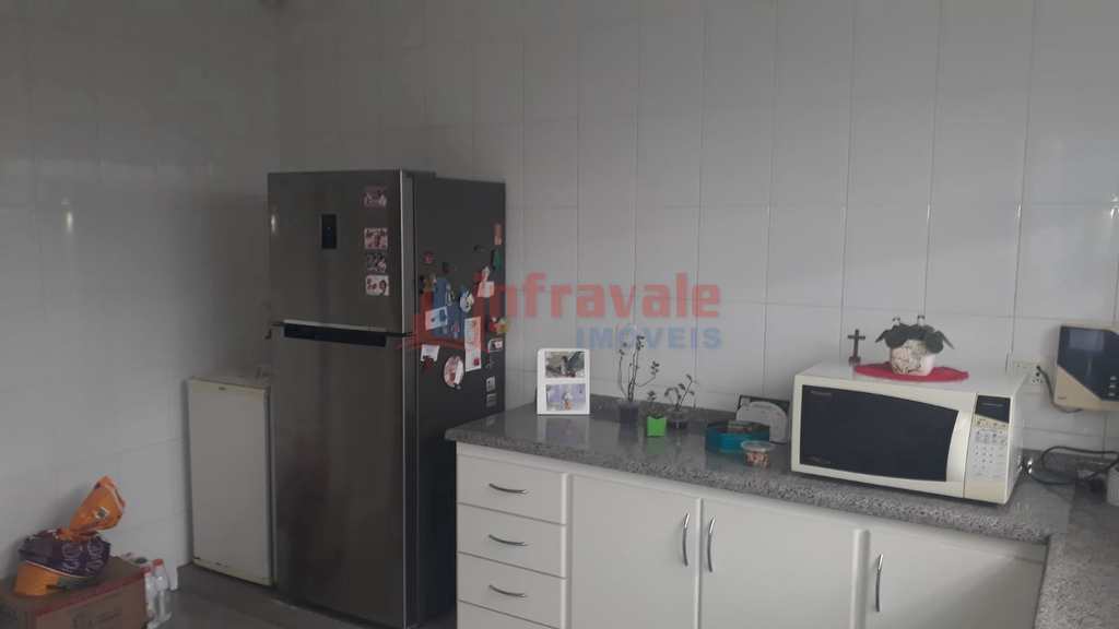 Casa em Jacareí, no bairro Cidade Jardim