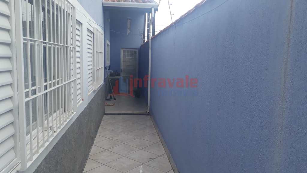 Casa em Jacareí, no bairro Cidade Jardim