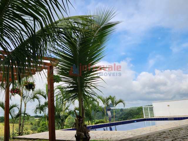 Casa de Condomínio em Jacareí, no bairro Loteamento Residencial Parque Lago Dourado