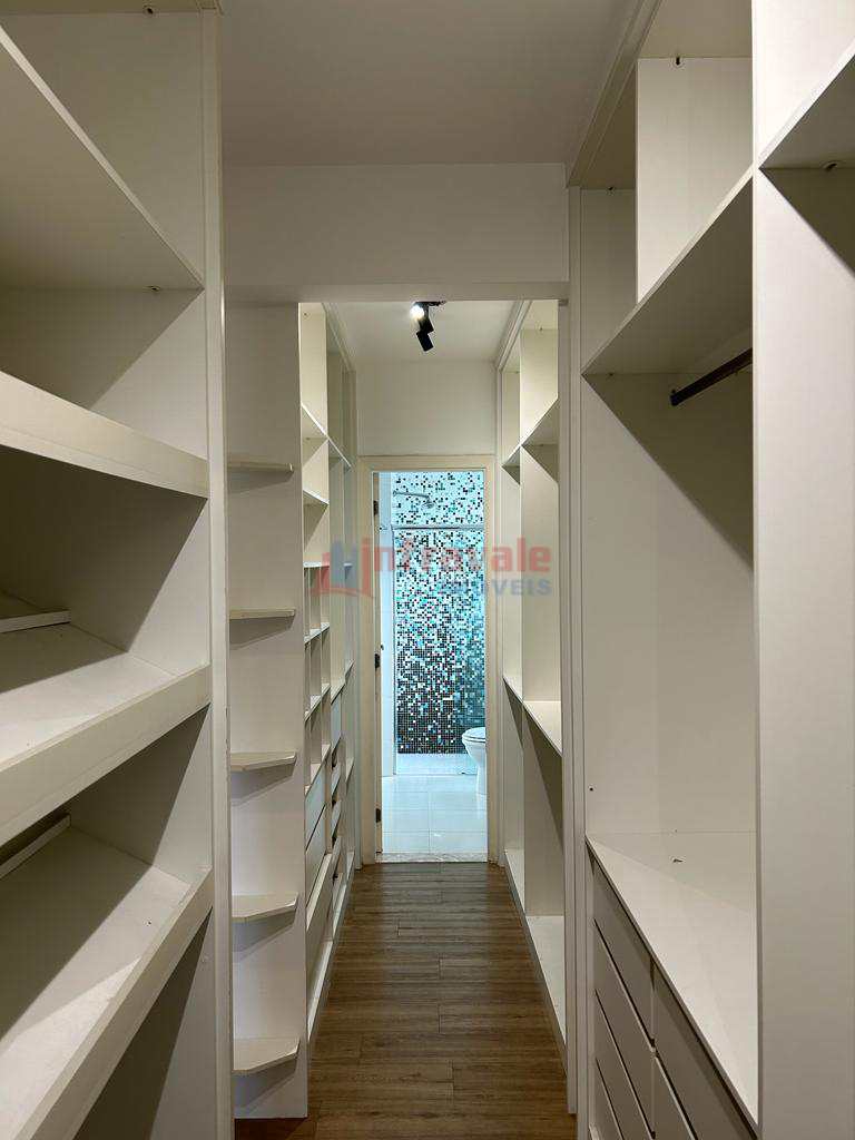 Sobrado de Condomínio em Jacareí, no bairro Loteamento Villa Branca