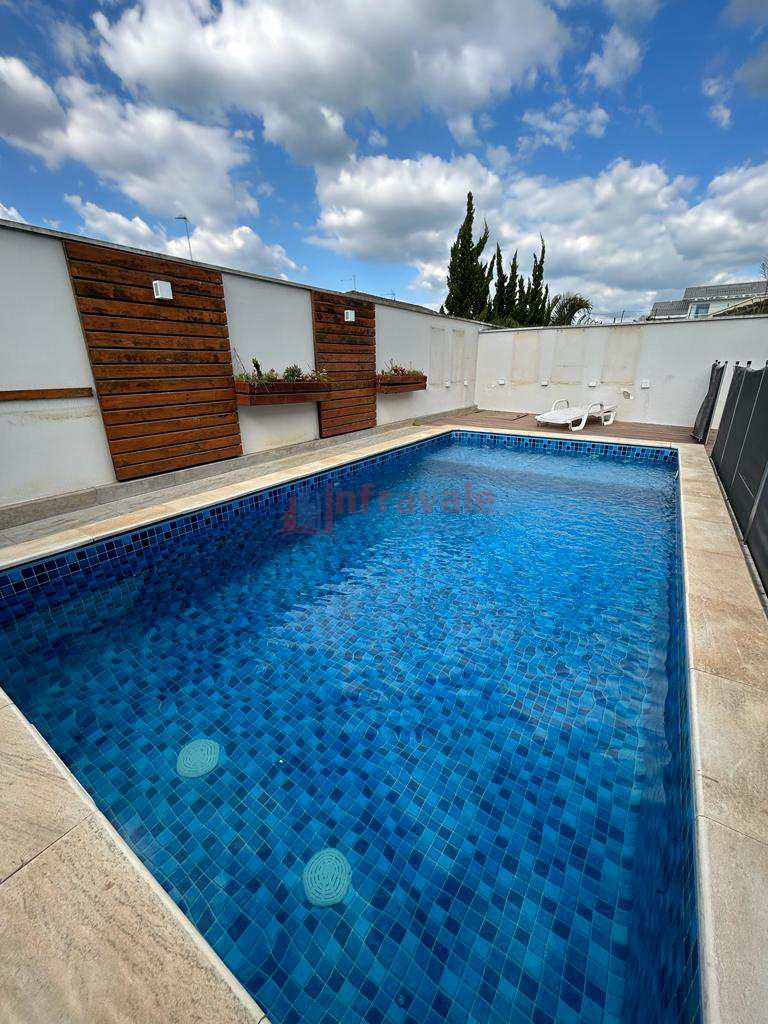 Sobrado de Condomínio em Jacareí, no bairro Loteamento Villa Branca