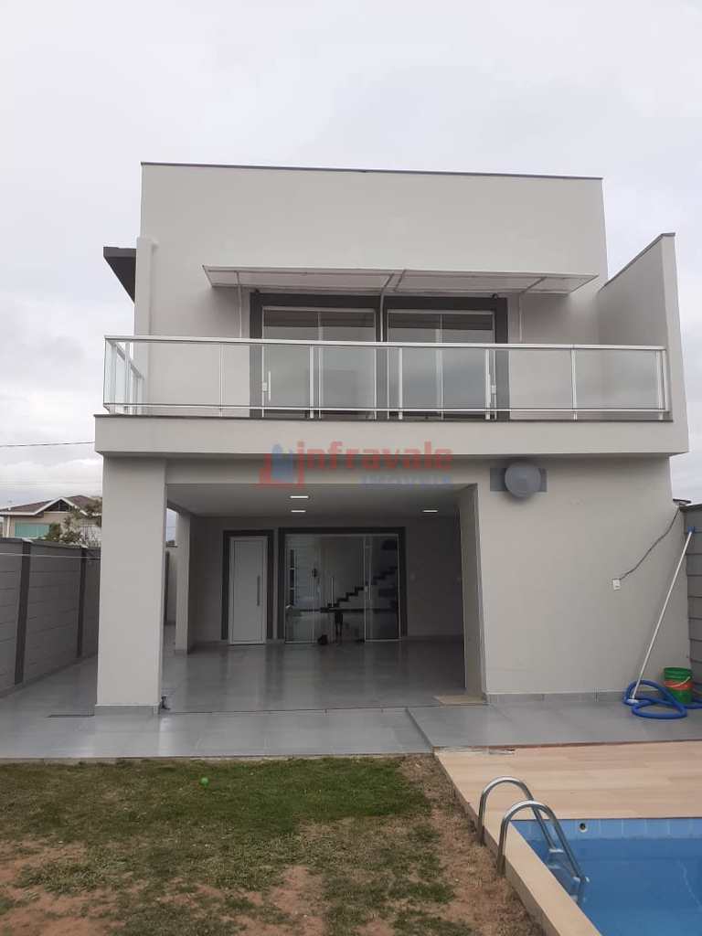 Sobrado de Condomínio em Jacareí, no bairro Jardim Jacinto
