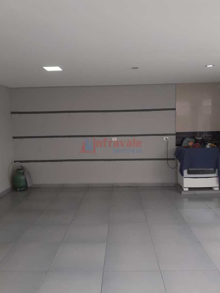 Sobrado de Condomínio em Jacareí, no bairro Jardim Jacinto