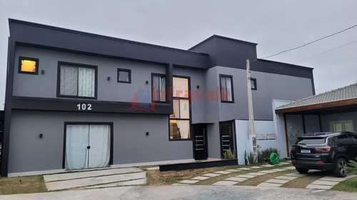 Sobrado de Condomínio, código 13062 em Jacareí, bairro Jardim Jacinto