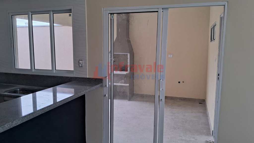 Casa em Jacareí, no bairro Residencial Parque dos Sinos