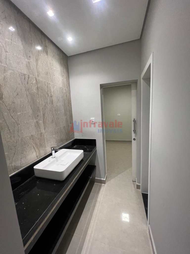 Sobrado de Condomínio em Caçapava, no bairro Residencial Colinas