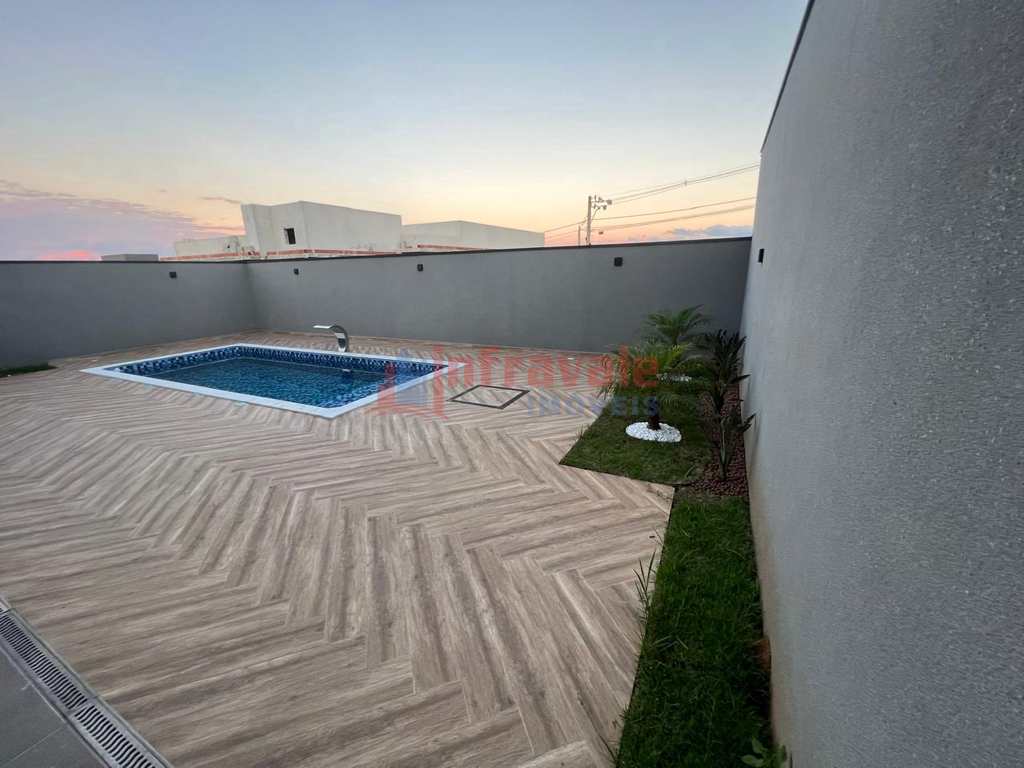 Sobrado de Condomínio em Caçapava, no bairro Residencial Colinas