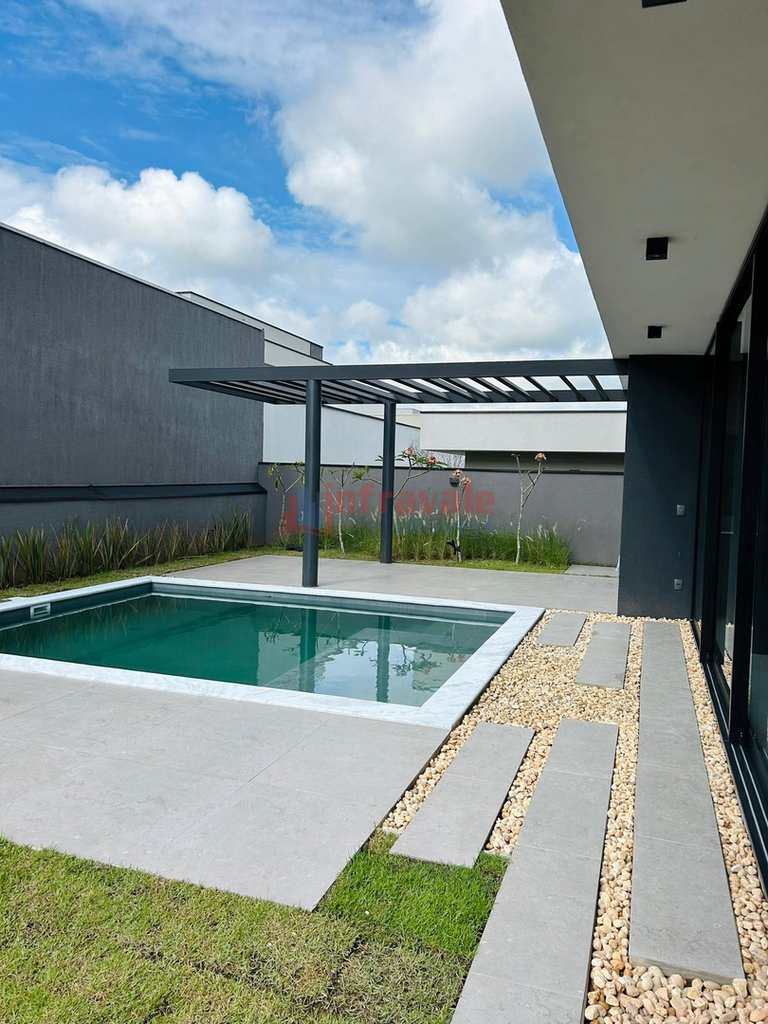 Sobrado de Condomínio em São José dos Campos, no bairro Condomínio Residencial Colinas do Paratehy