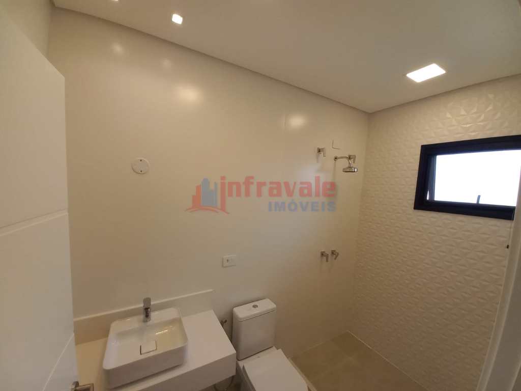 Sobrado de Condomínio em São José dos Campos, no bairro Jardim do Golfe