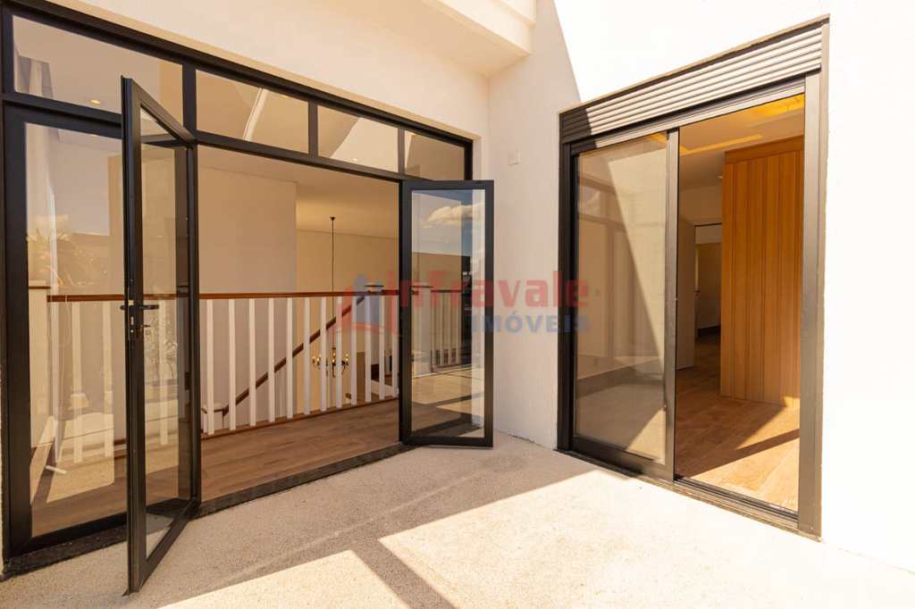 Sobrado de Condomínio em São José dos Campos, no bairro Condomínio Residencial Monte Carlo
