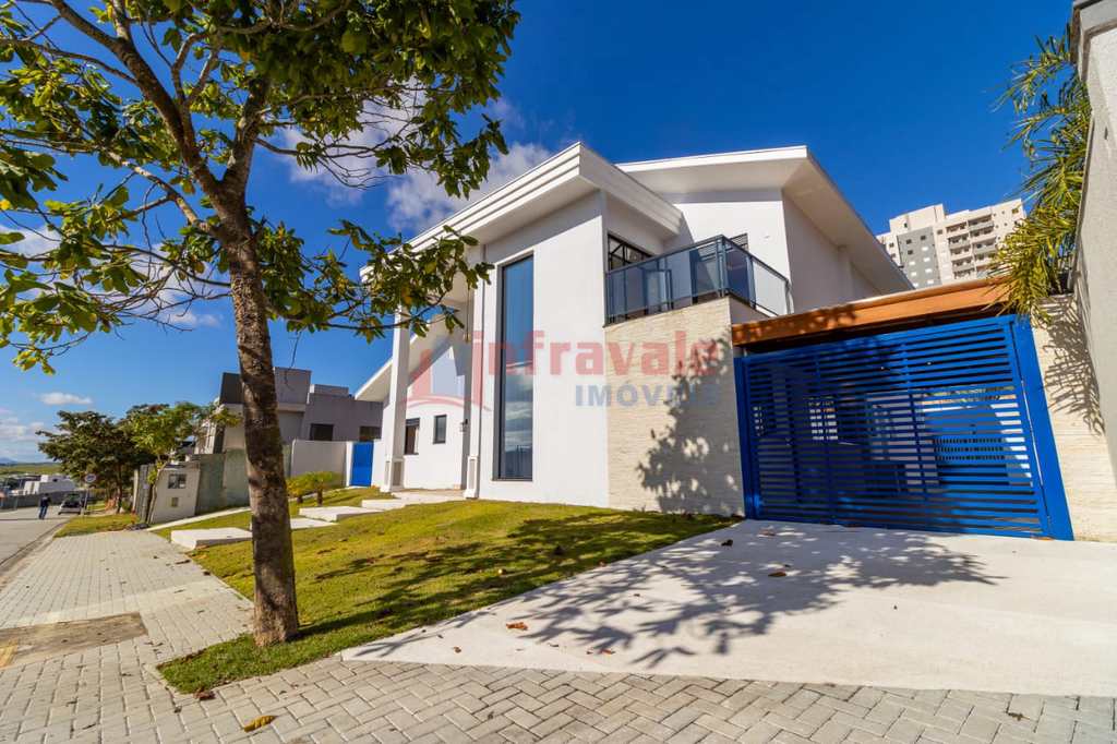 Sobrado de Condomínio em São José dos Campos, no bairro Condomínio Residencial Monte Carlo