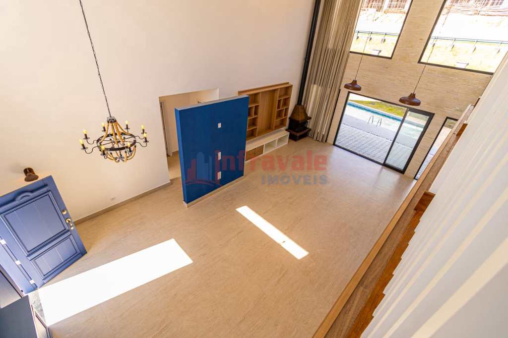 Sobrado de Condomínio em São José dos Campos, no bairro Condomínio Residencial Monte Carlo