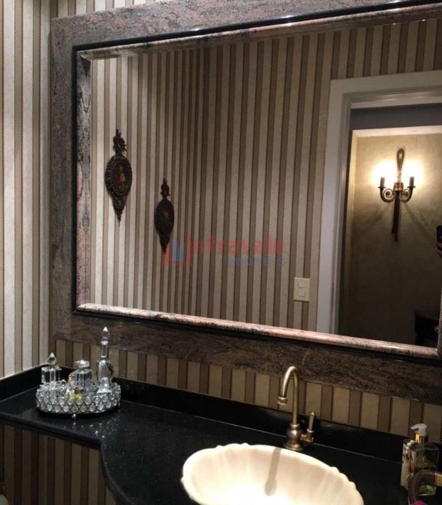 Apartamento em Jacareí, no bairro Centro