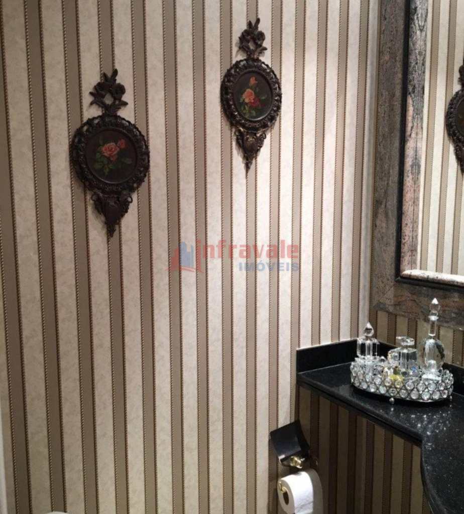Apartamento em Jacareí, no bairro Centro