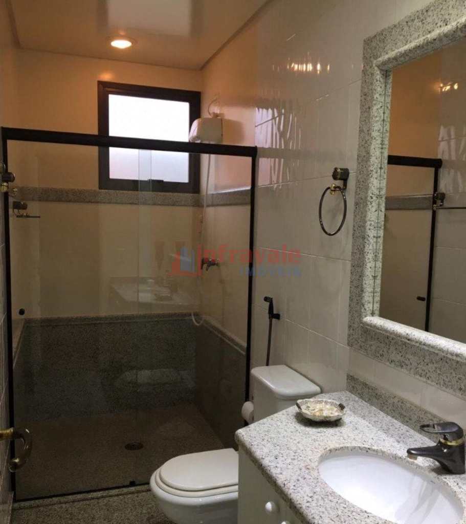 Apartamento em Jacareí, no bairro Centro
