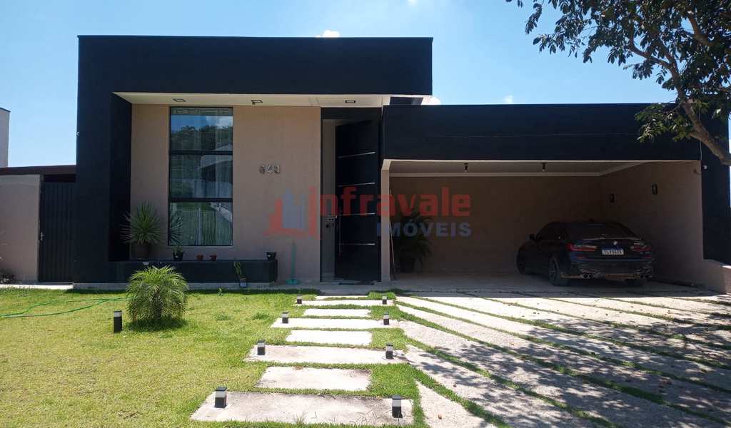Casa de Condomínio em Jacareí, bairro Condomínio Parque Vale dos Lagos