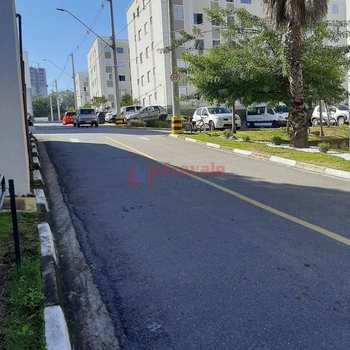 Apartamento em Jacareí, bairro Loteamento Villa Branca
