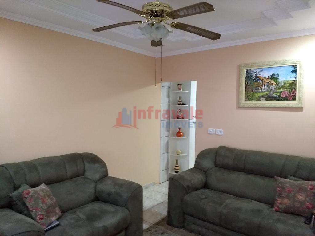 Casa em Jacareí, no bairro Jardim Paraíso