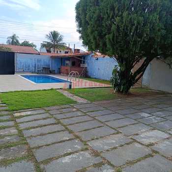 Casa em Caraguatatuba, bairro Jardim Mariella
