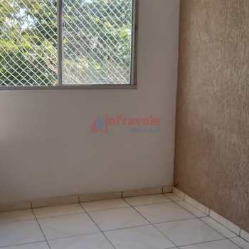Apartamento em Jacareí, bairro Loteamento Villa Branca