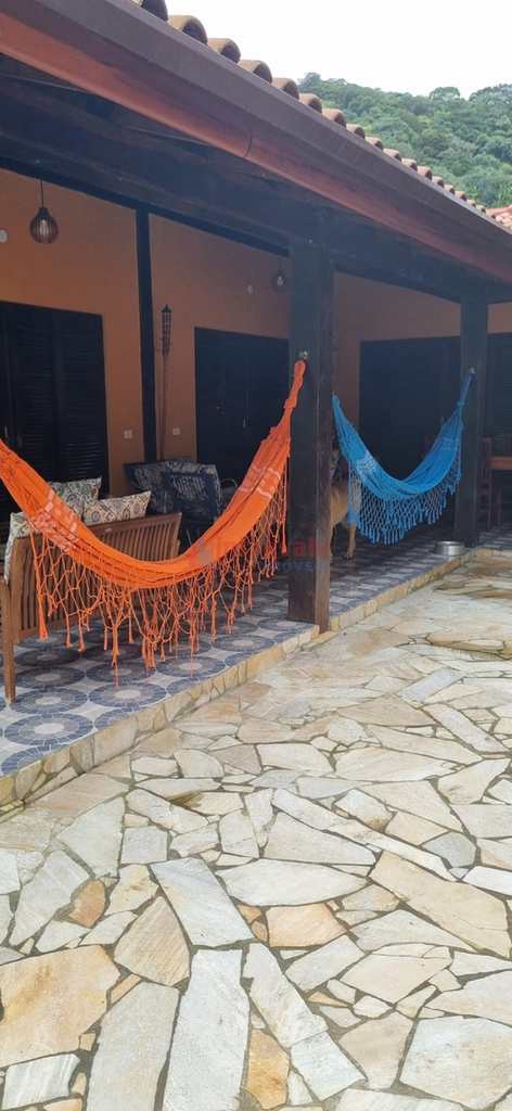 Casa em São Sebastião, no bairro Sertão do Piavu