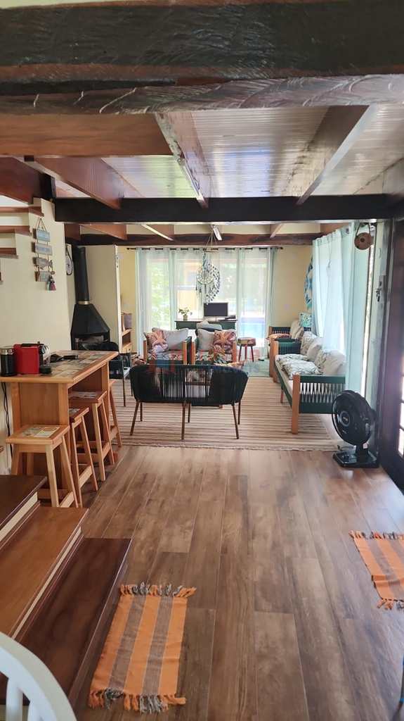 Casa em São Sebastião, no bairro Sertão do Piavu