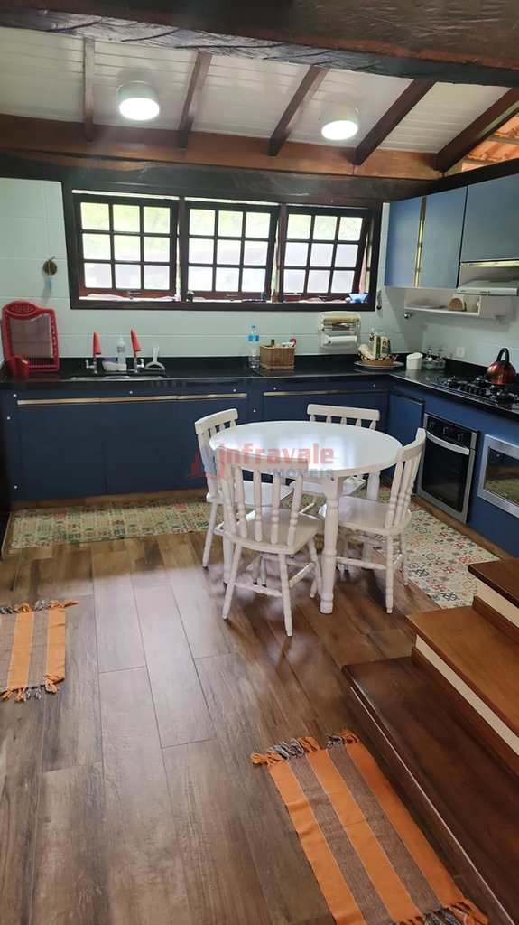 Casa em São Sebastião, no bairro Sertão do Piavu