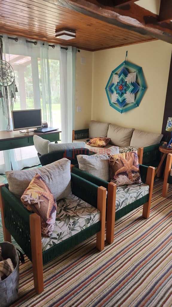 Casa em São Sebastião, no bairro Sertão do Piavu
