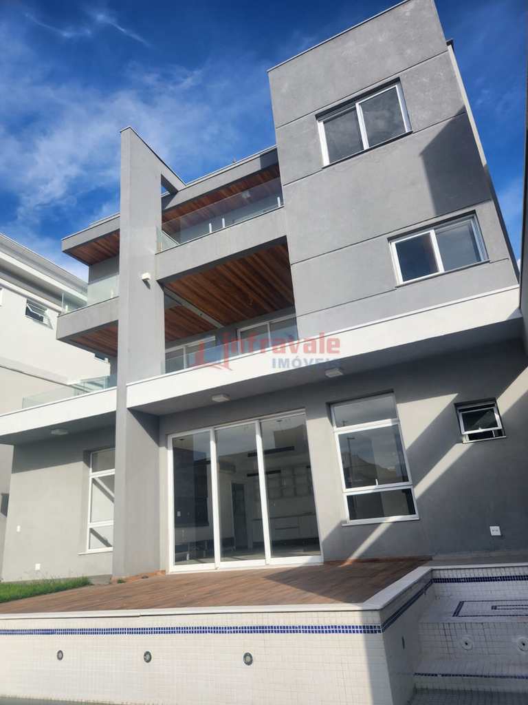 Sobrado de Condomínio em São José dos Campos, no bairro Condomínio Residencial Jaguary